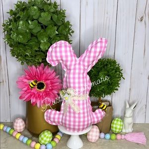 🐣 Pink Gingham Easter Bunny Decor